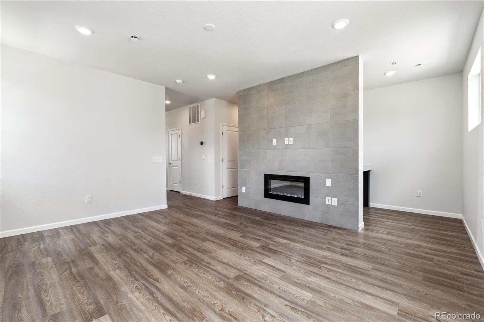 MLS Image #3 for 457  interlocken boulevard 101,broomfield, Colorado