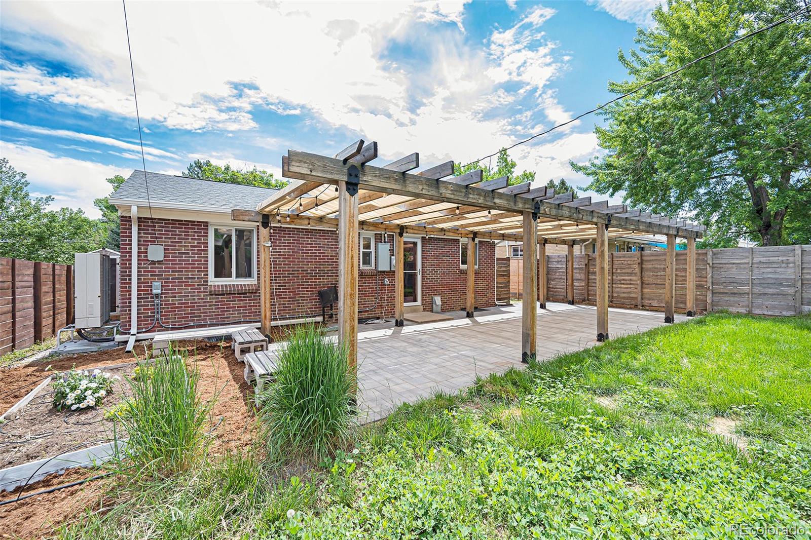 MLS Image #12 for 457 s locust street,denver, Colorado