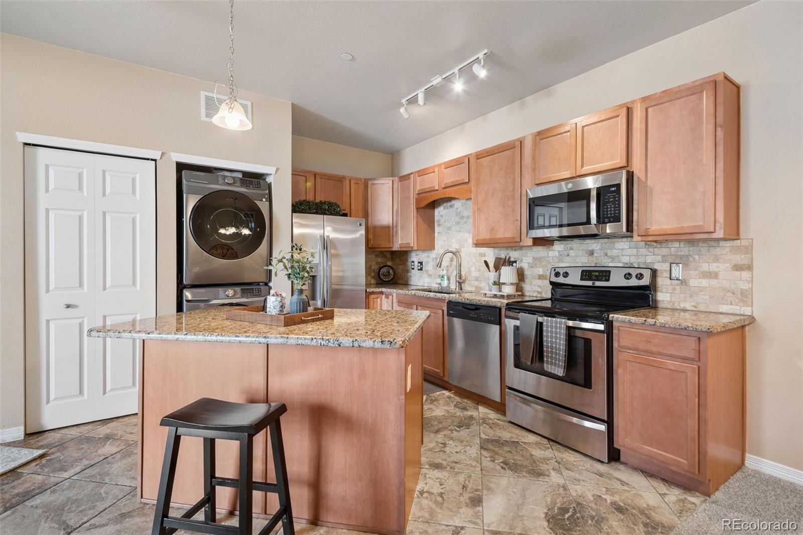 MLS Image #5 for 7212 s blackhawk street 1-103,englewood, Colorado