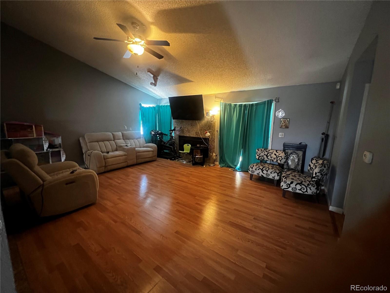 MLS Image #4 for 5129  chandler way,denver, Colorado