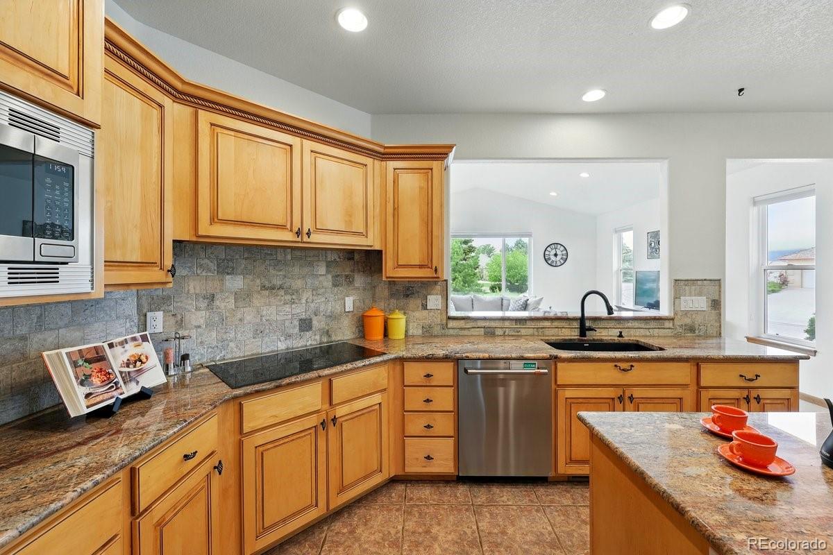 MLS Image #14 for 3  desert inn way,colorado springs, Colorado