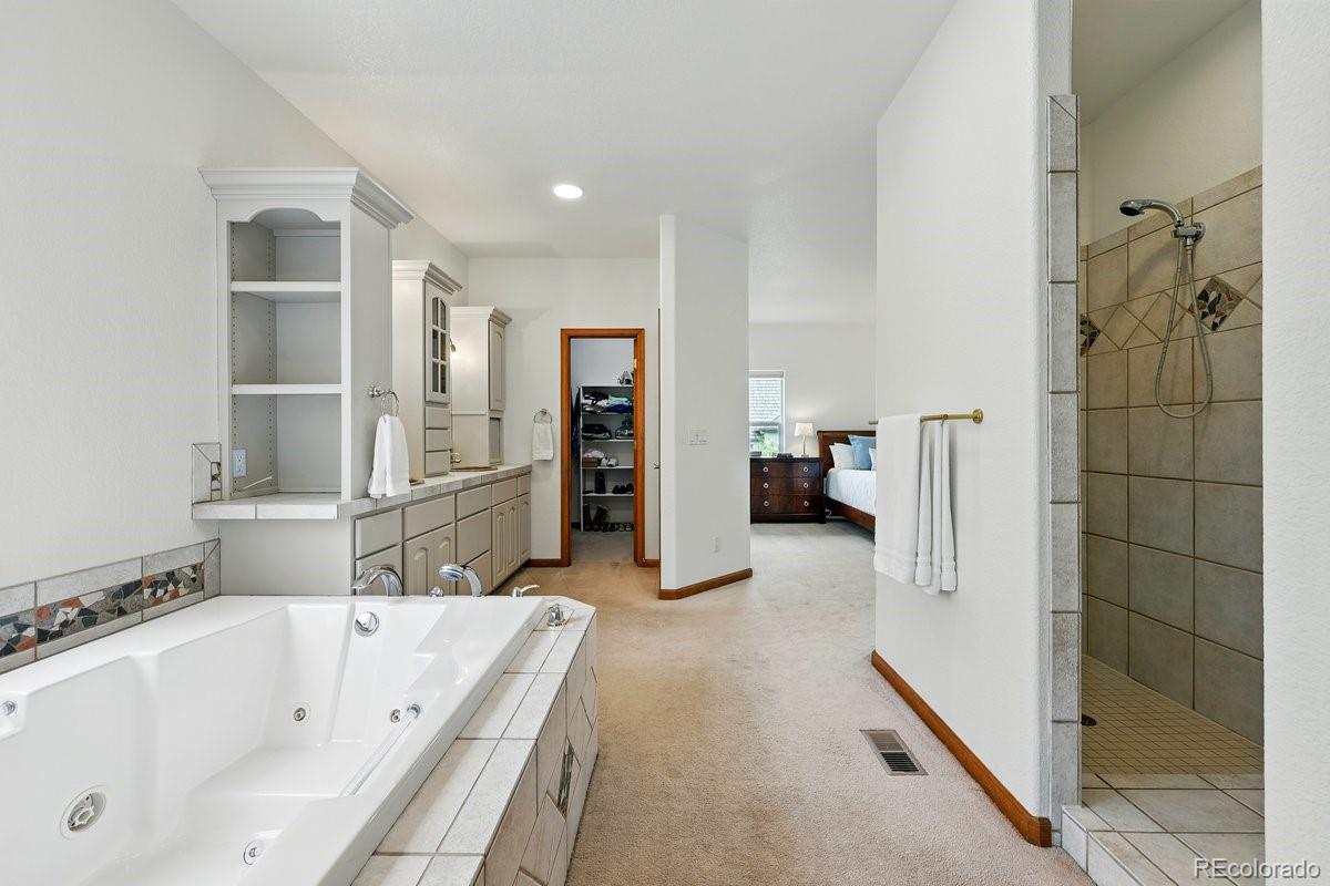 MLS Image #18 for 3  desert inn way,colorado springs, Colorado