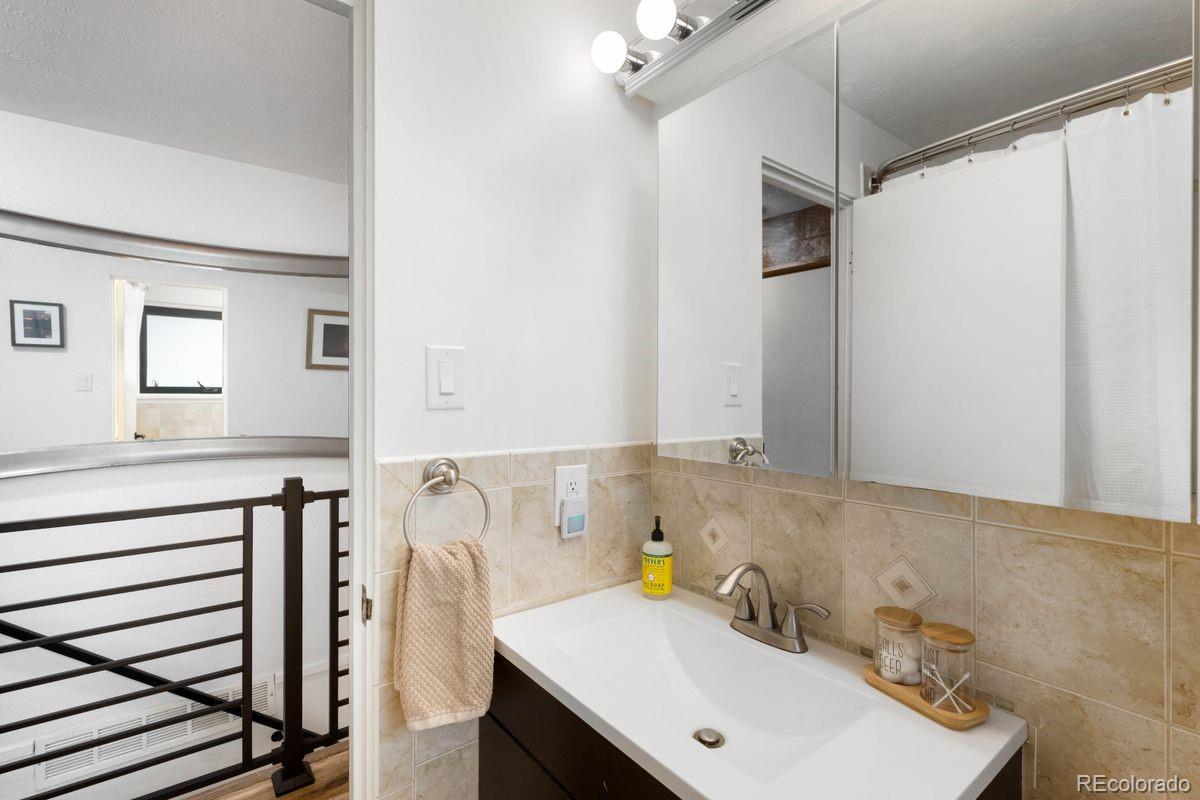 MLS Image #15 for 7695 s sheridan court,littleton, Colorado