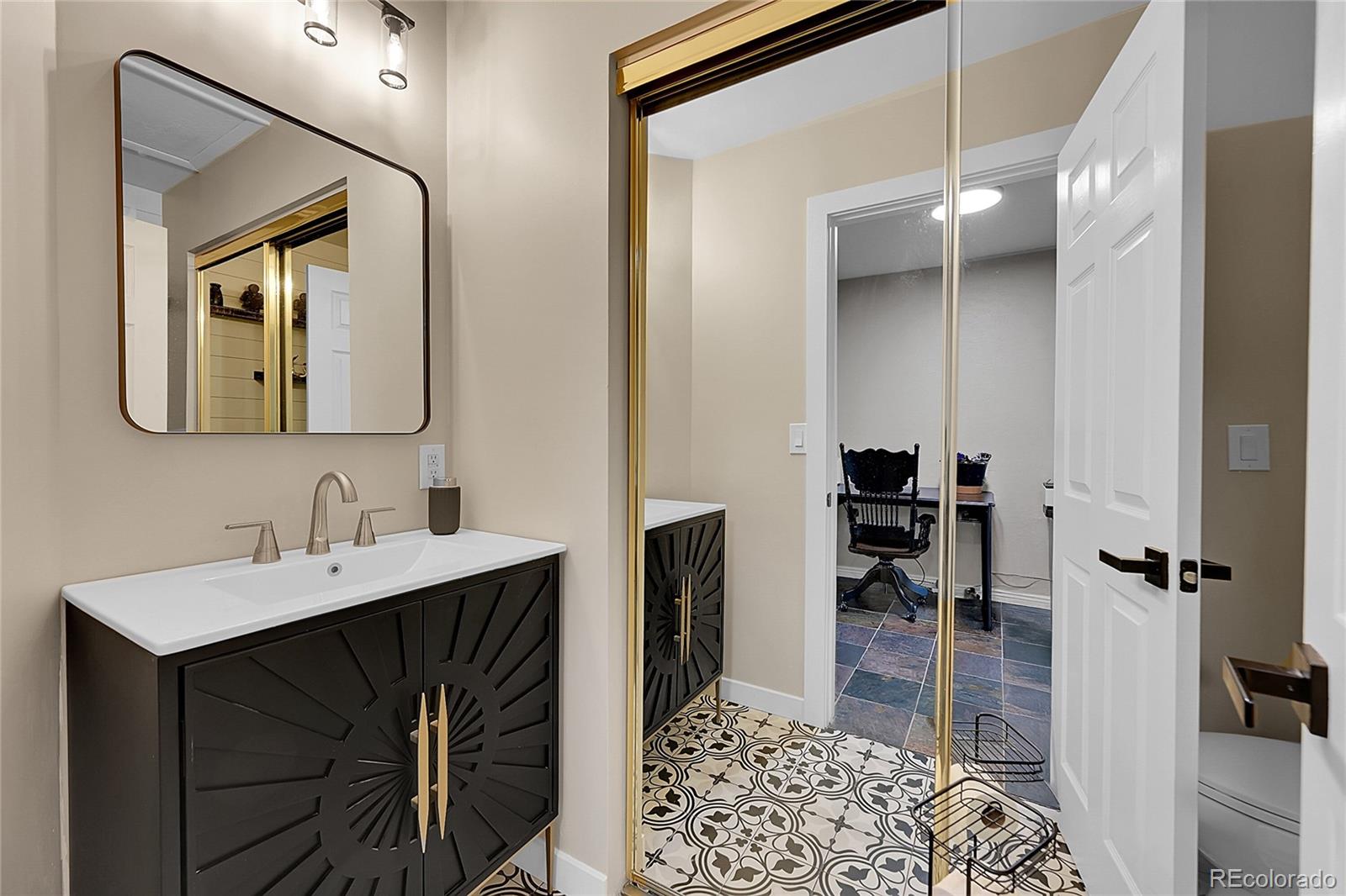 MLS Image #12 for 3450 w amherst avenue,denver, Colorado