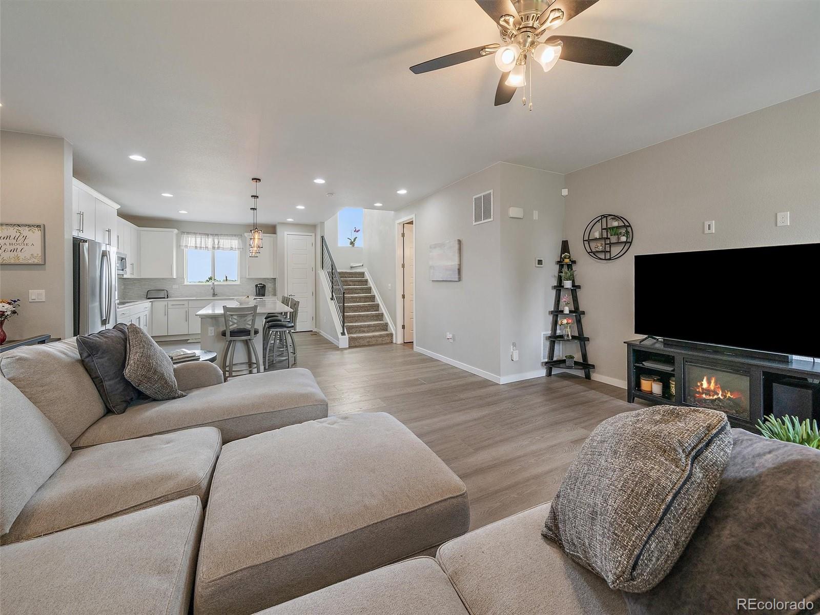 MLS Image #14 for 2468  channel drive,highlands ranch, Colorado