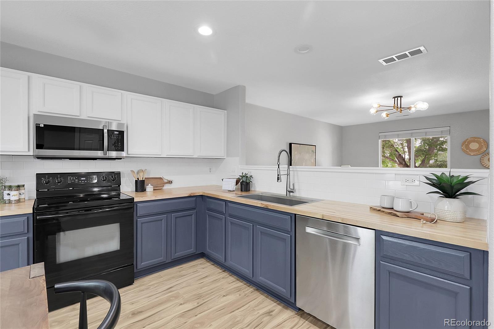MLS Image #11 for 11757 w tufts place,morrison, Colorado