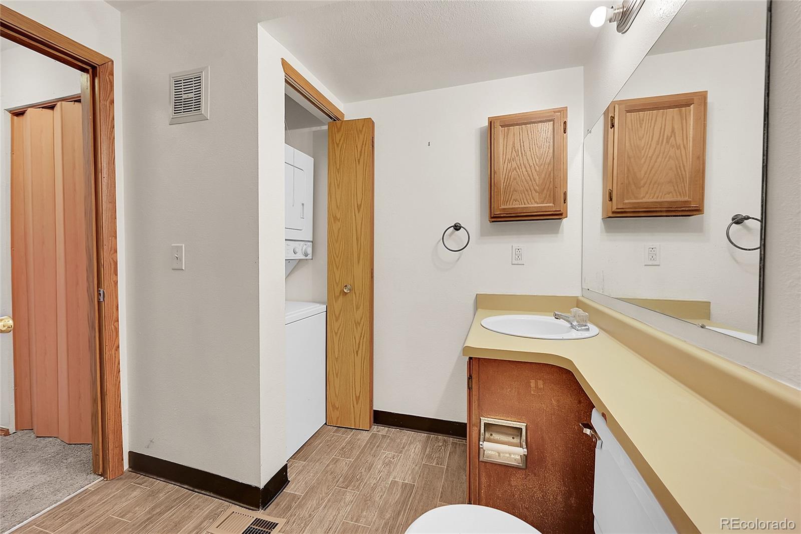 MLS Image #13 for 922 s dearborn way 8,aurora, Colorado
