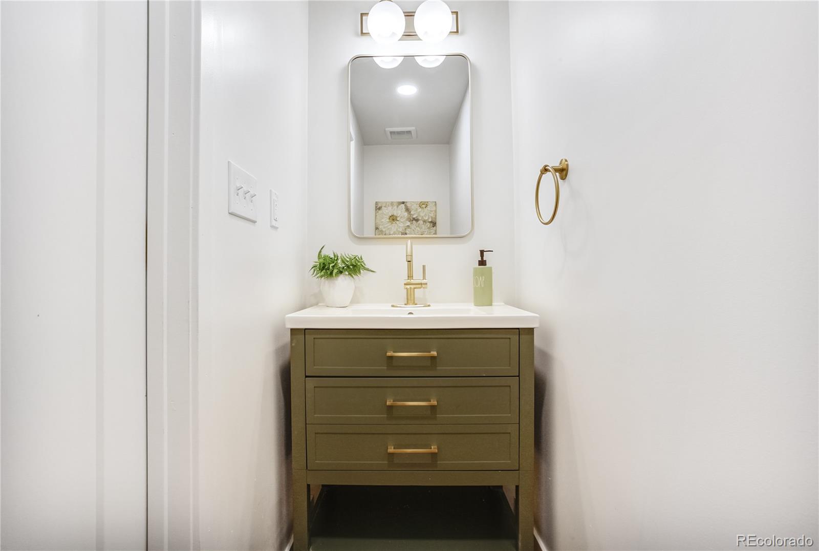 MLS Image #4 for 2067  depew street,edgewater, Colorado