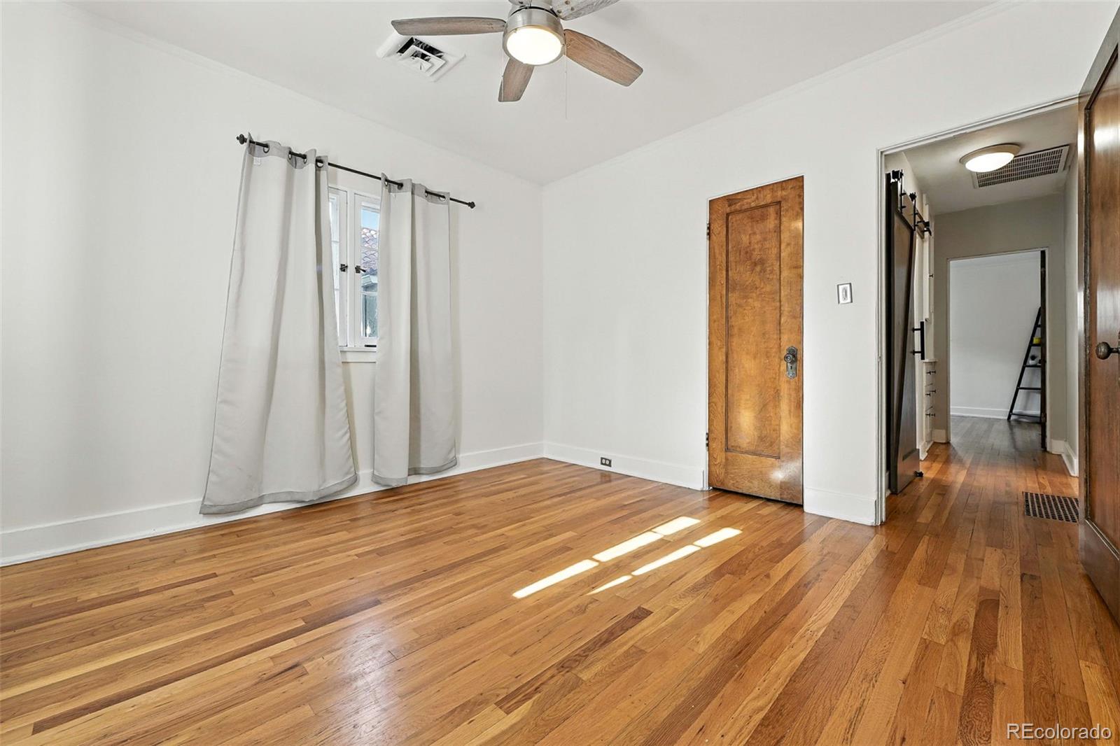 MLS Image #16 for 1731  locust street,denver, Colorado