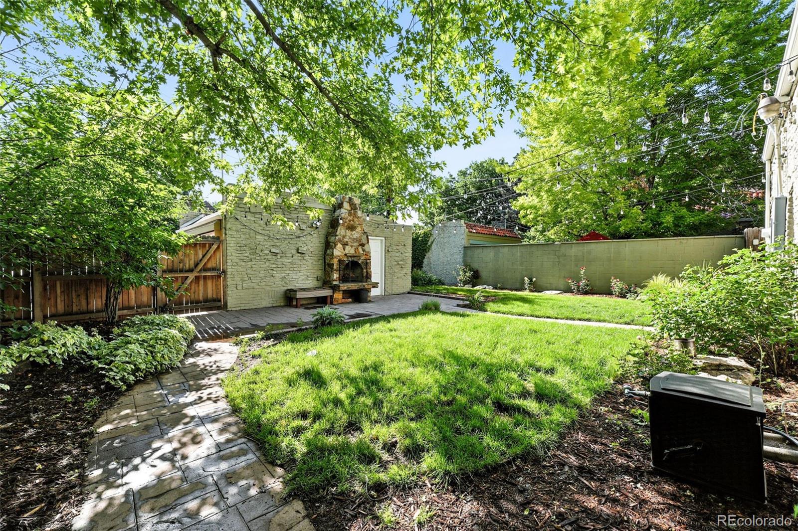 MLS Image #22 for 1731  locust street,denver, Colorado