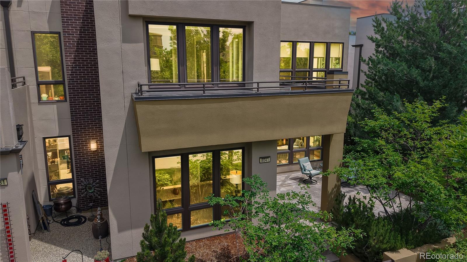 MLS Image #3 for 8041 e 29th avenue,denver, Colorado