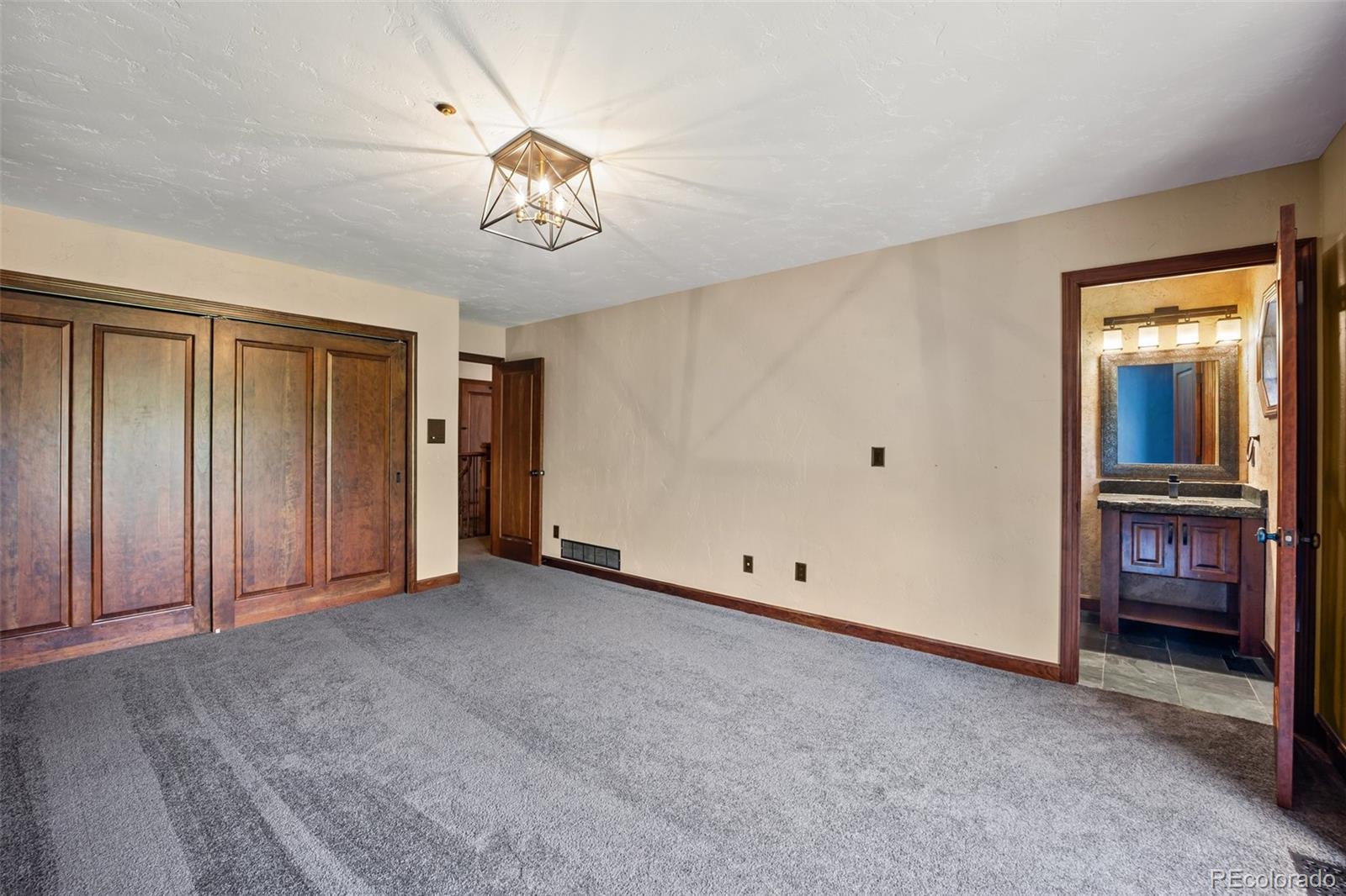 MLS Image #19 for 12570 w 60th avenue,arvada, Colorado