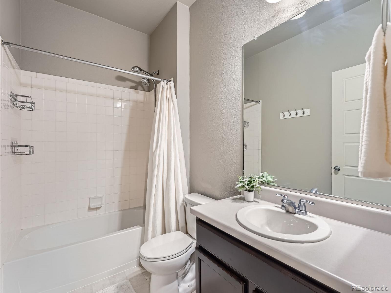 MLS Image #15 for 22466 e layton circle,aurora, Colorado