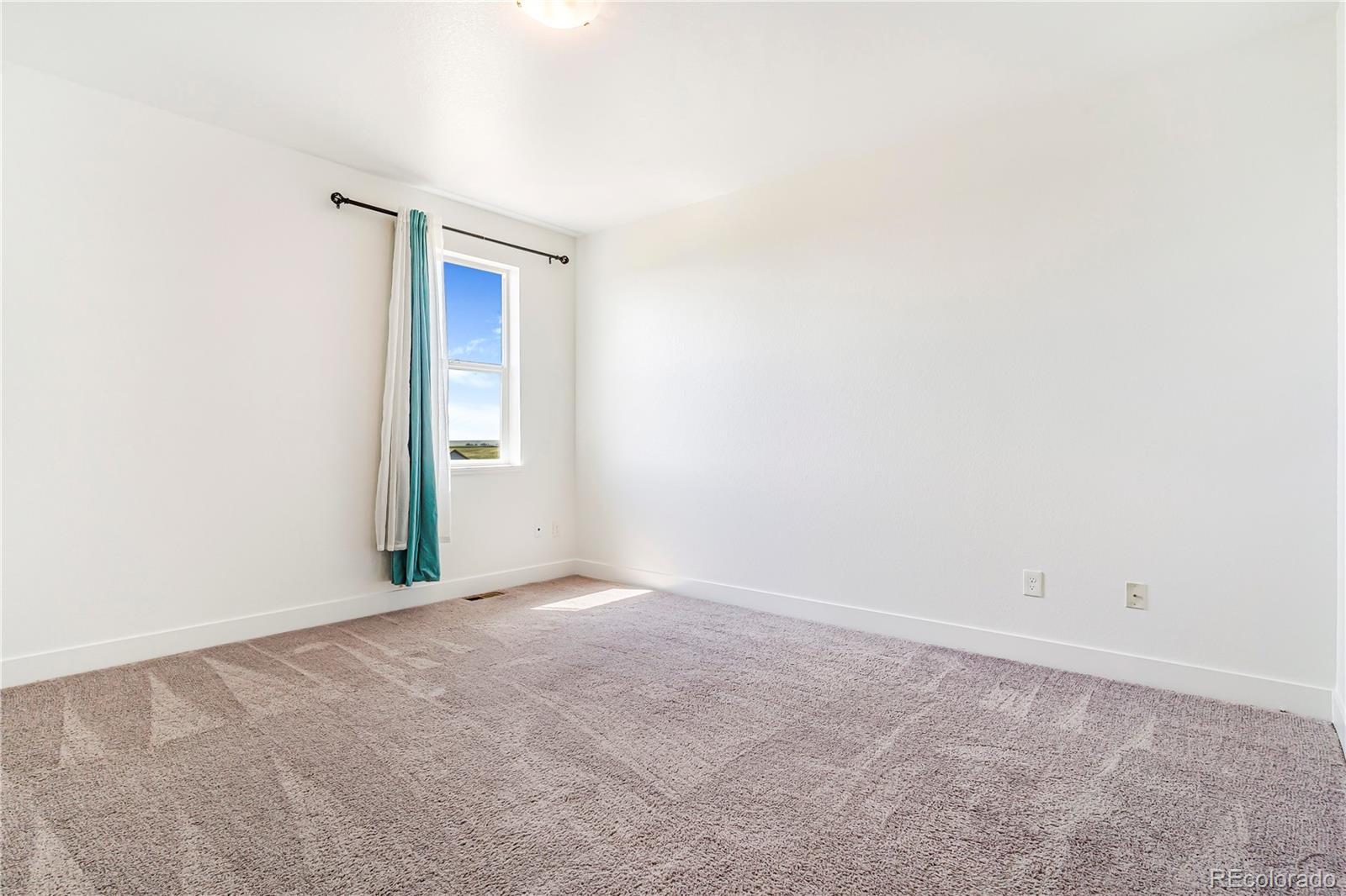 MLS Image #18 for 497  valley way,bennett, Colorado