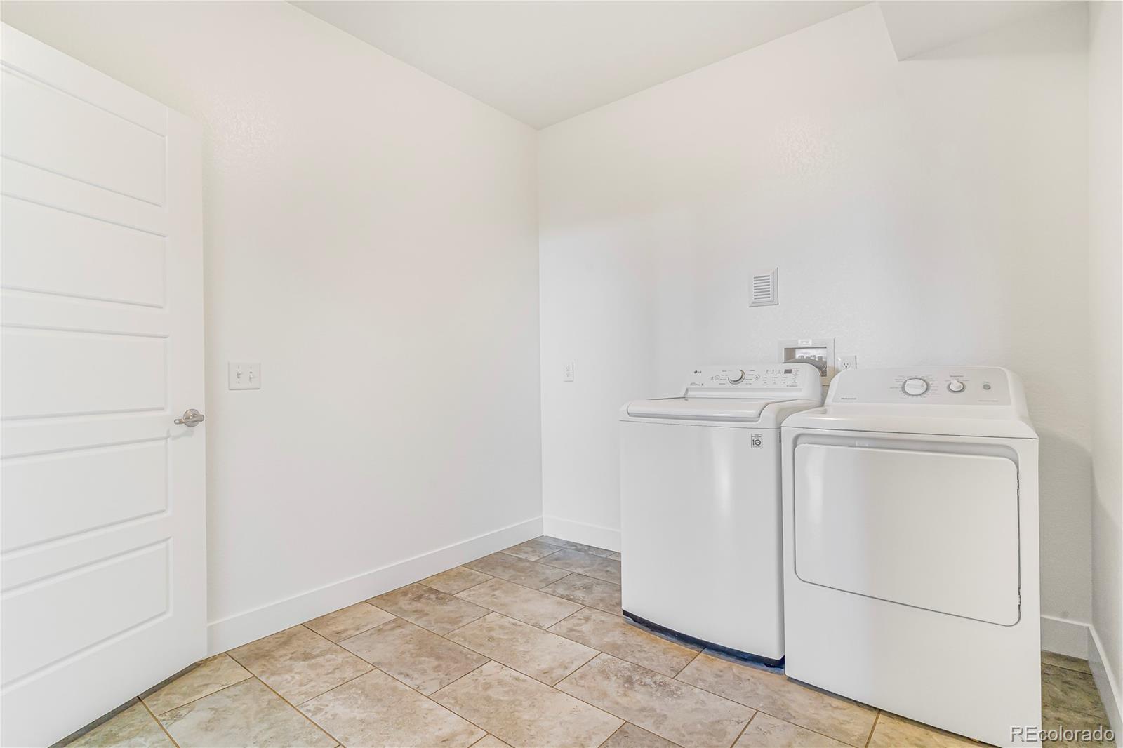 MLS Image #29 for 497  valley way,bennett, Colorado