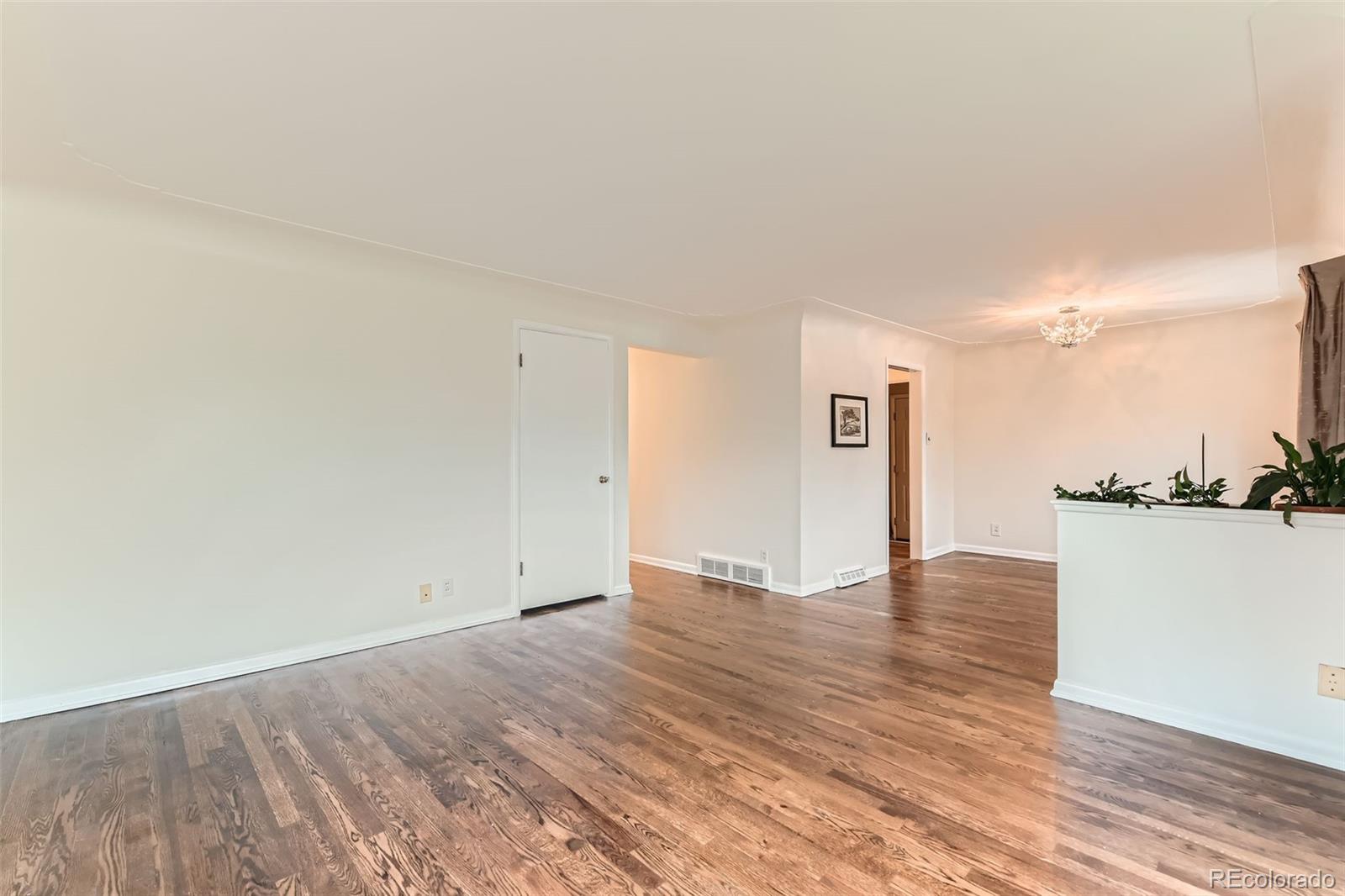 MLS Image #3 for 6051  ivanhoe street,commerce city, Colorado