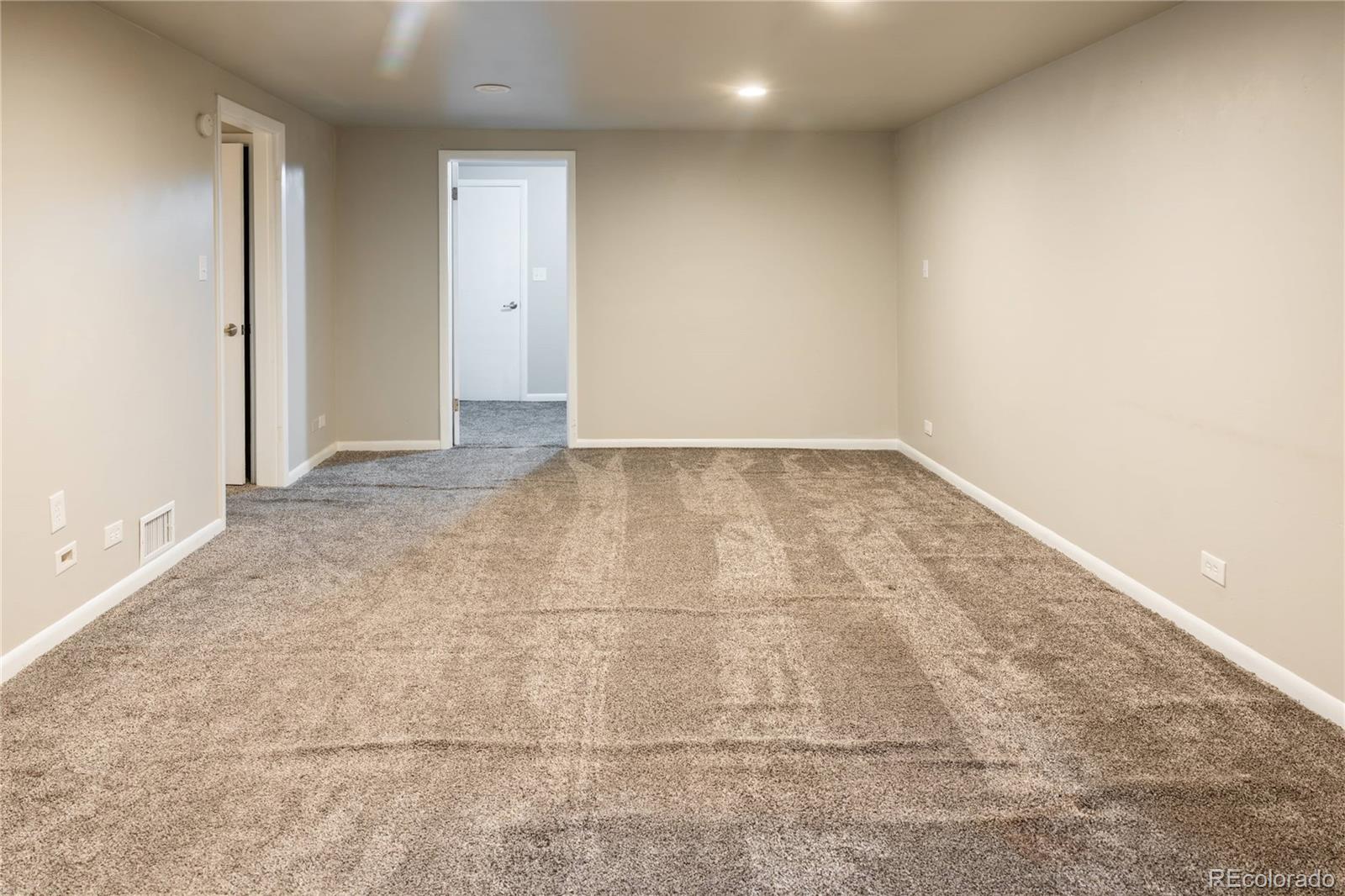 MLS Image #38 for 654 s shoshone street,denver, Colorado