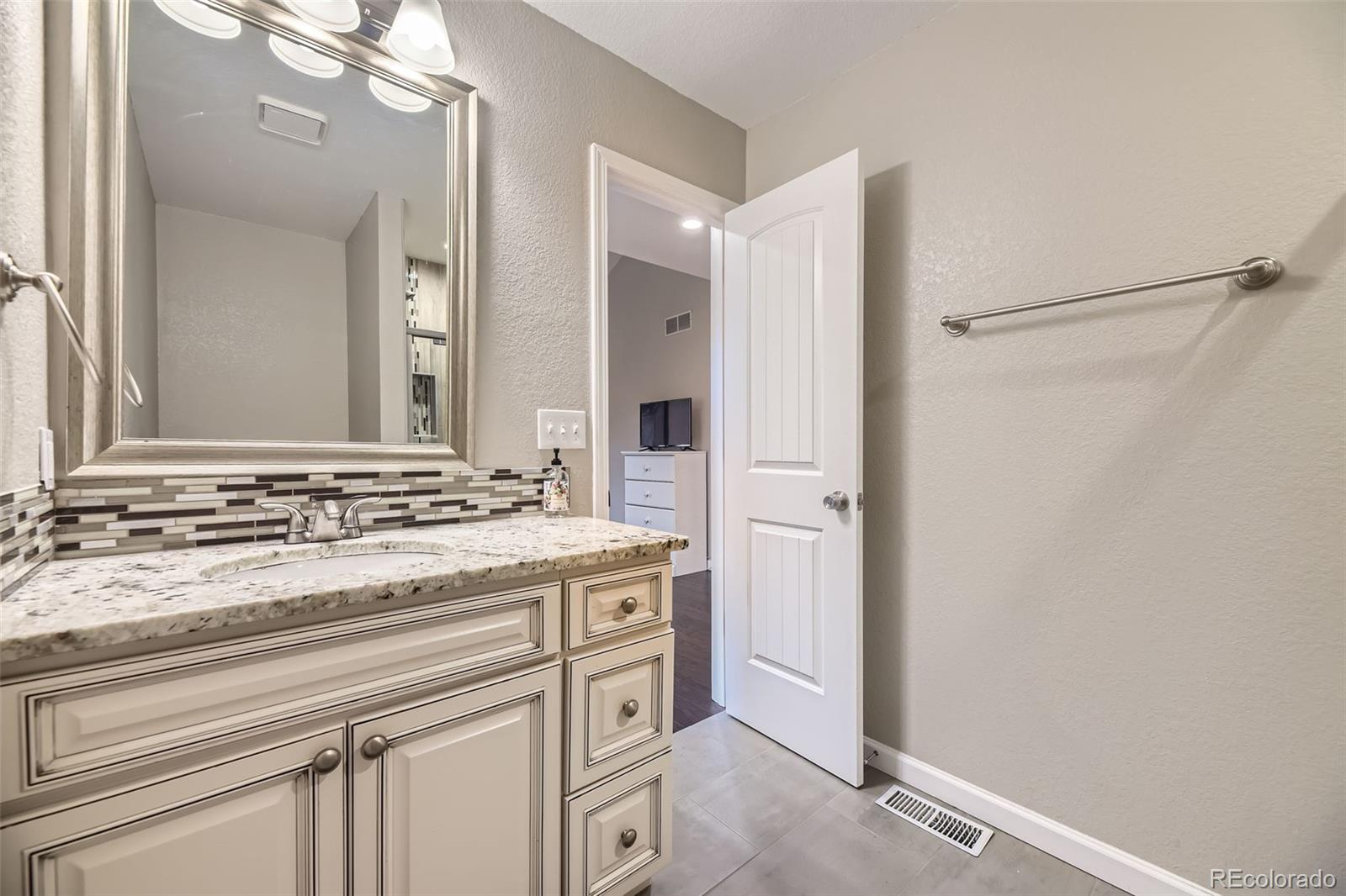 MLS Image #20 for 12668 w 1st place,denver, Colorado