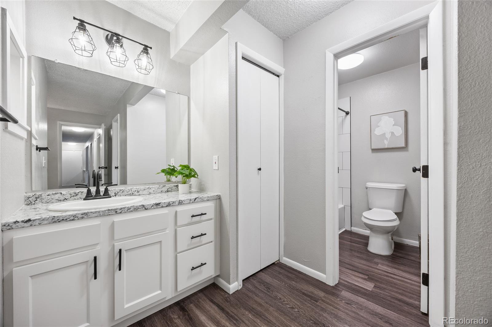 MLS Image #15 for 14435 e 1st drive b2,aurora, Colorado
