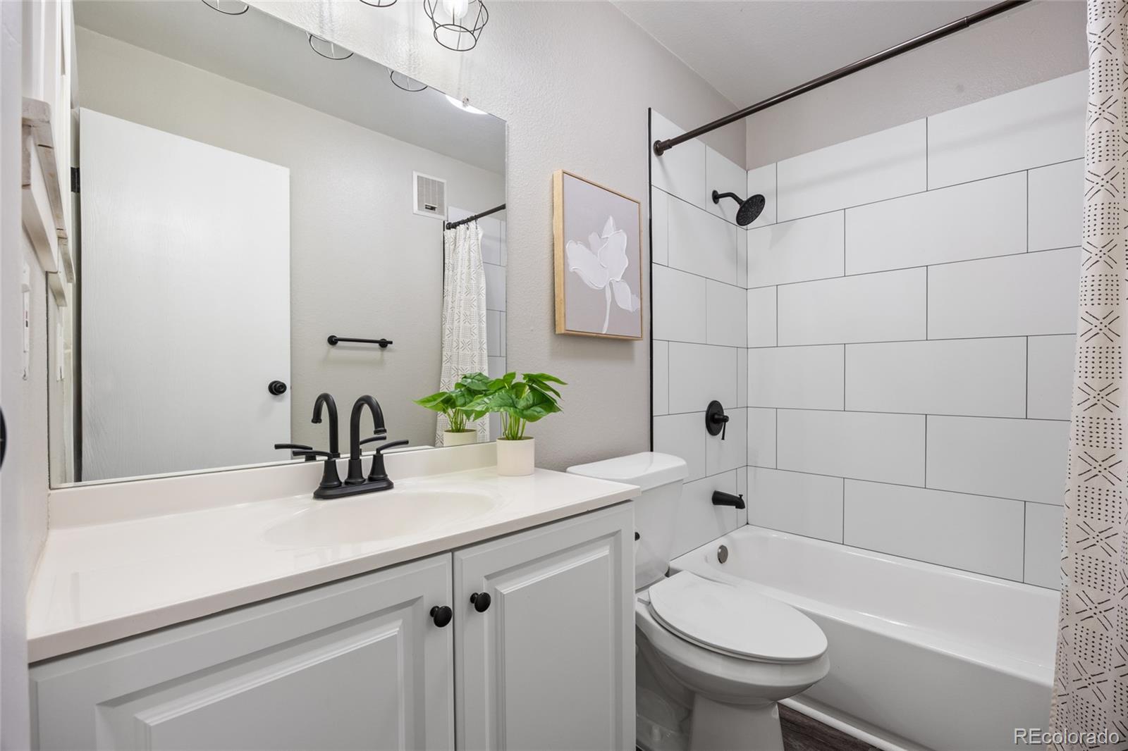 MLS Image #19 for 14435 e 1st drive b2,aurora, Colorado