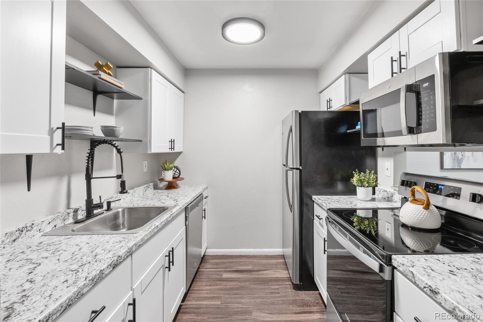 MLS Image #6 for 14435 e 1st drive b2,aurora, Colorado