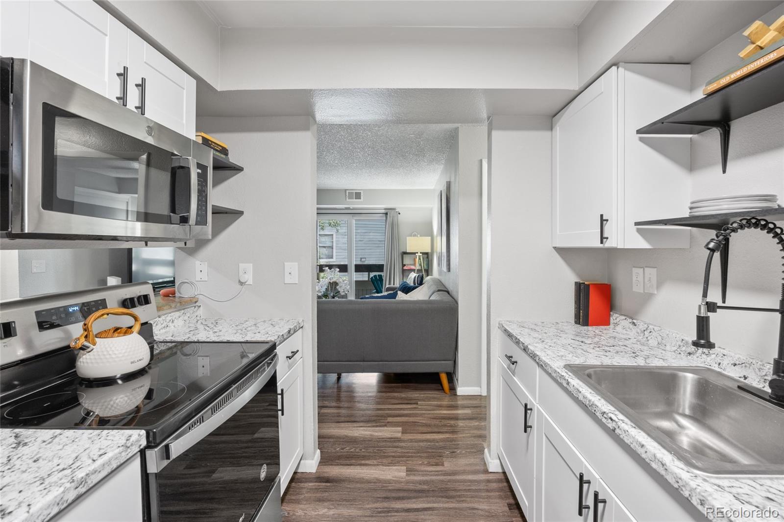 MLS Image #9 for 14435 e 1st drive b2,aurora, Colorado