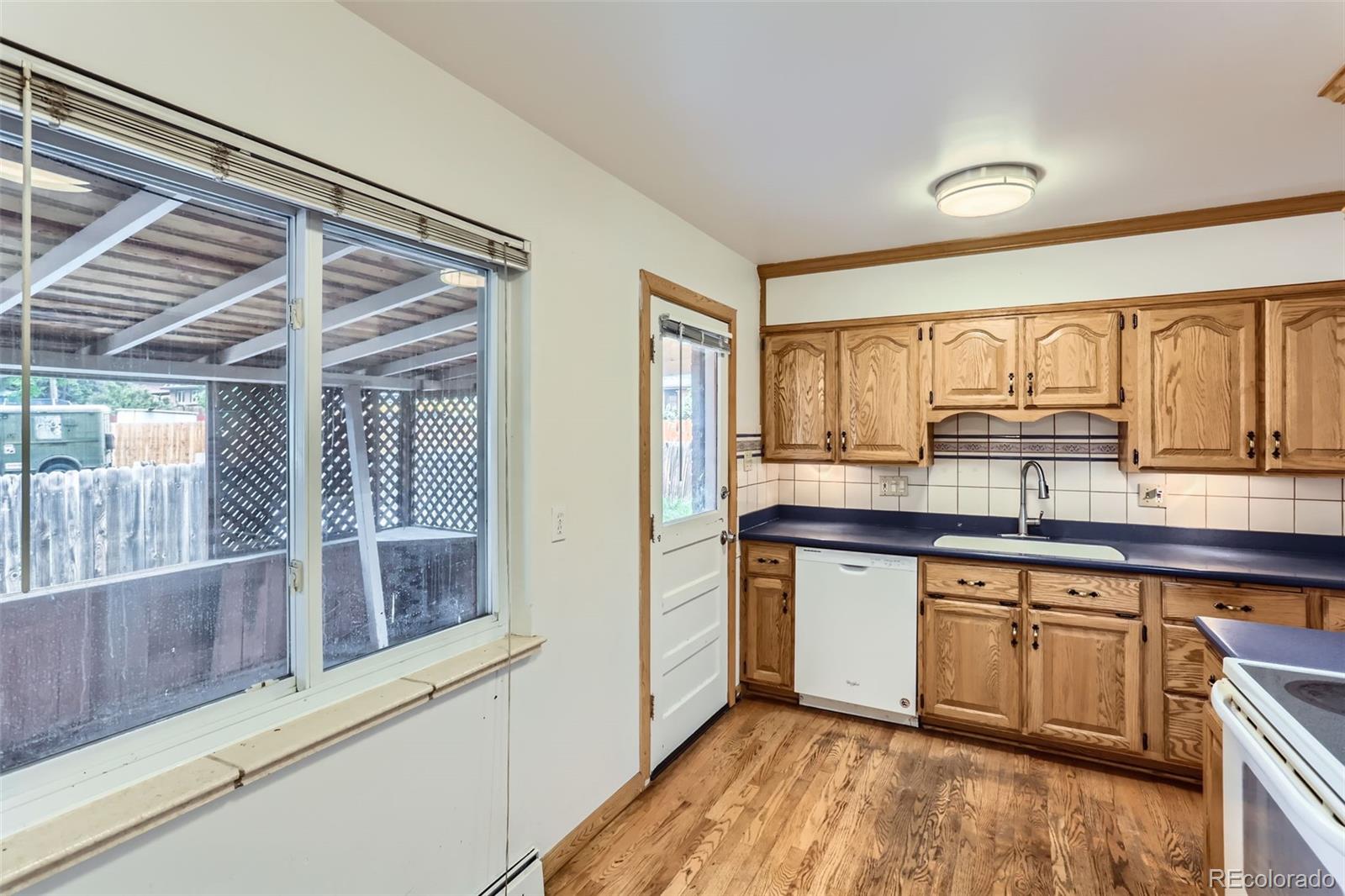 MLS Image #12 for 7995  robin lane,denver, Colorado
