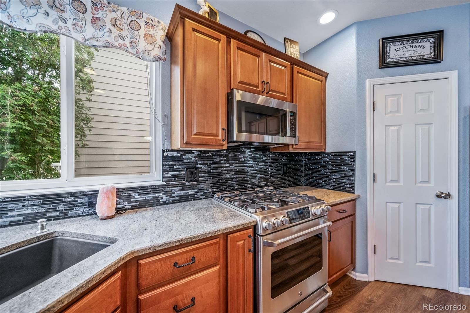 MLS Image #9 for 9928  sylvestor road,highlands ranch, Colorado