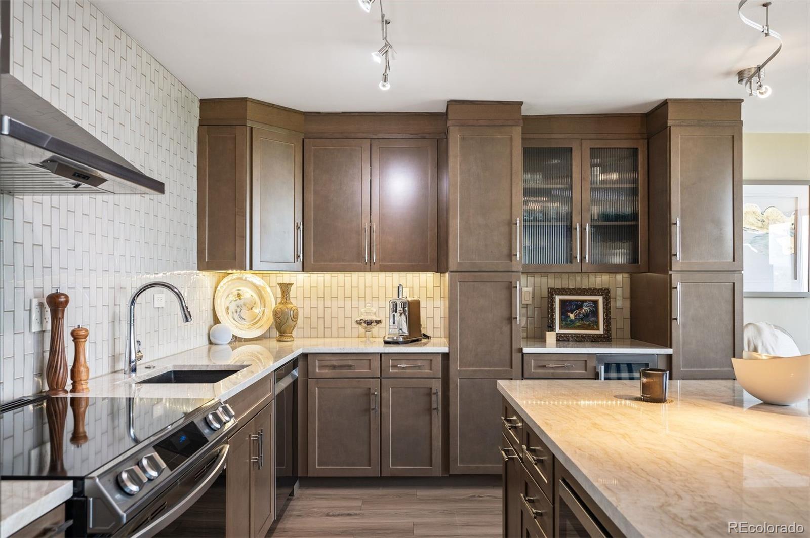 MLS Image #10 for 3100 e cherry creek south drive,denver, Colorado