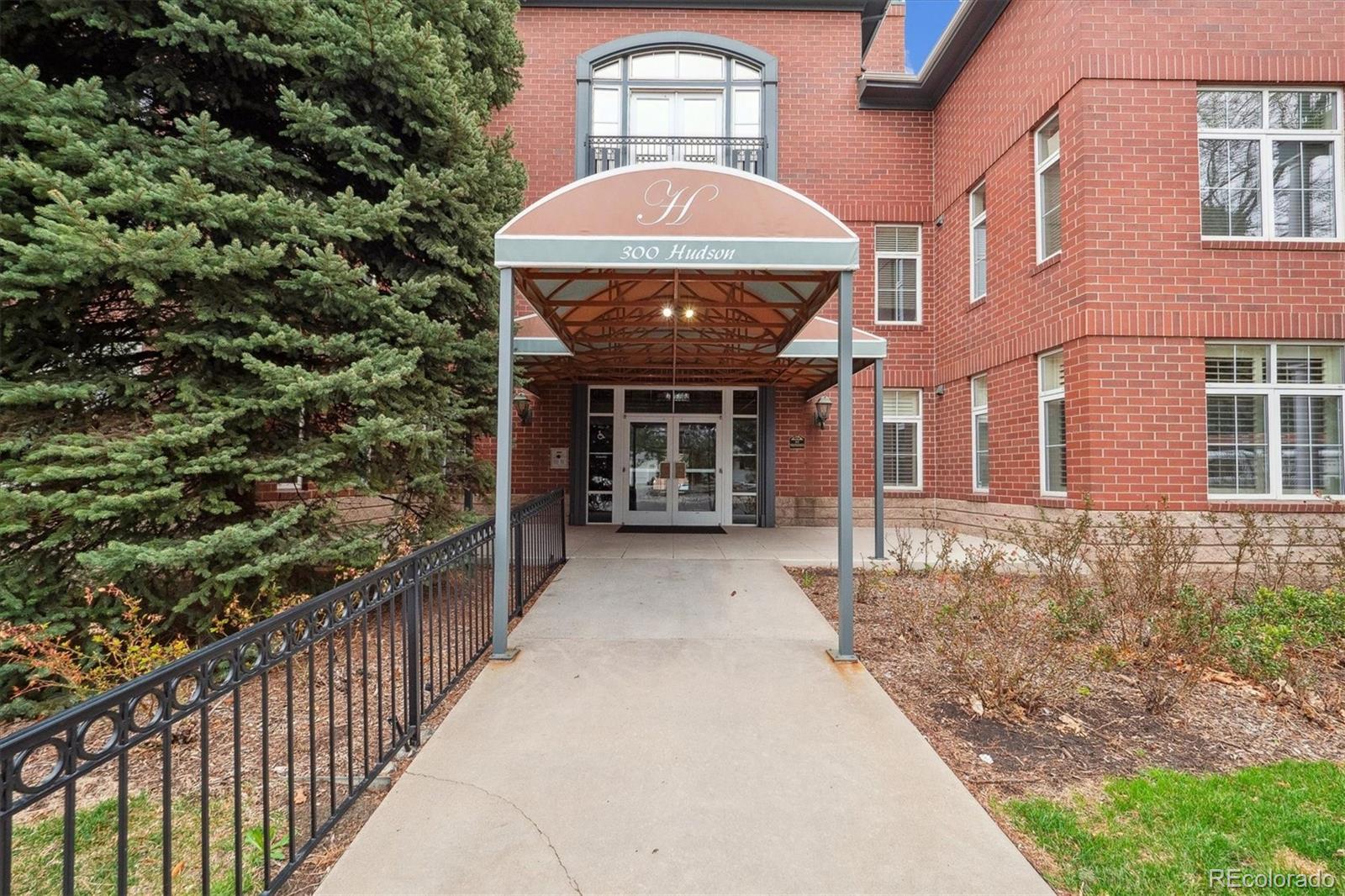 MLS Image #0 for 300  hudson street 109,denver, Colorado
