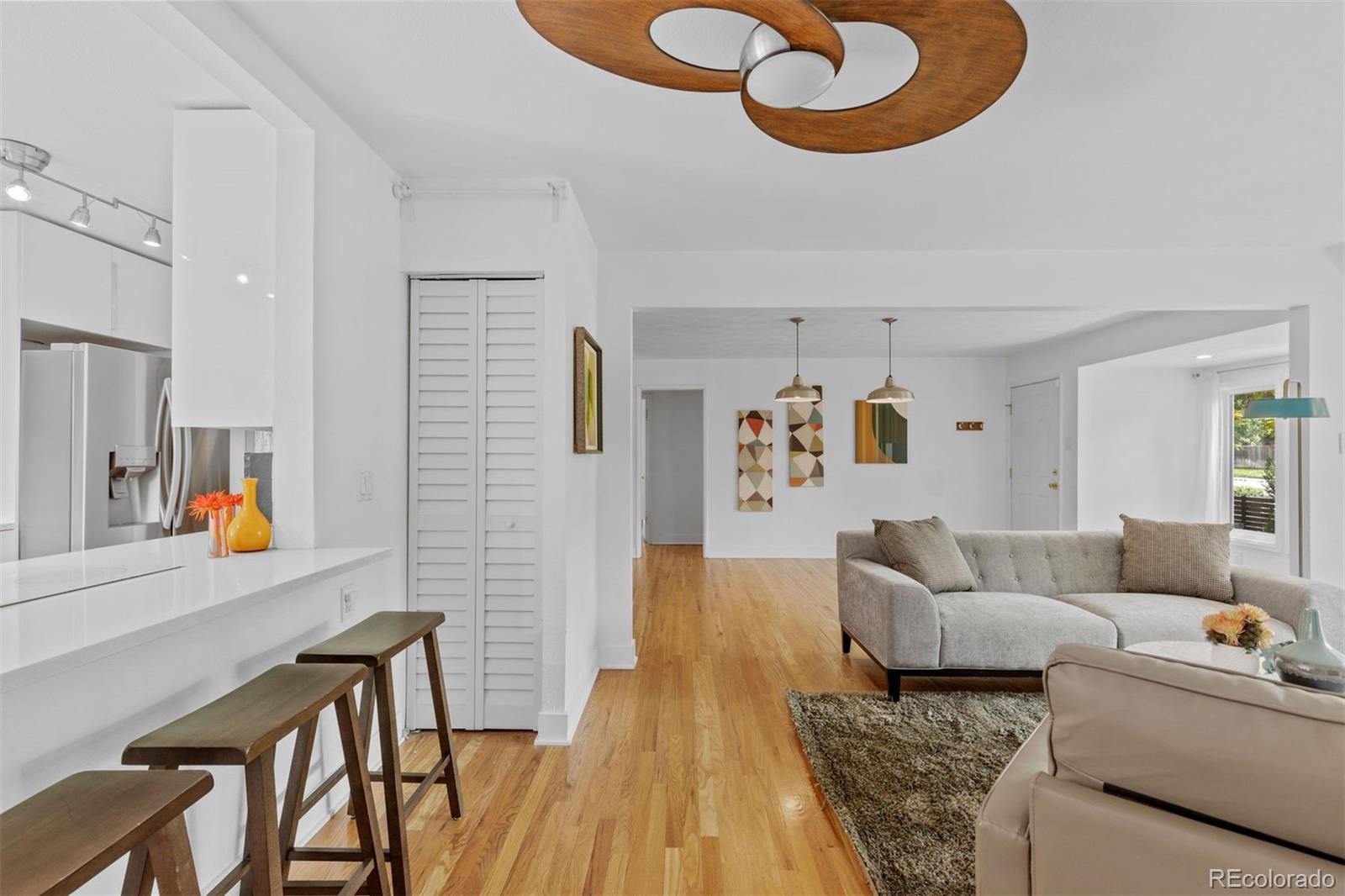 MLS Image #13 for 3209 e yale way,denver, Colorado