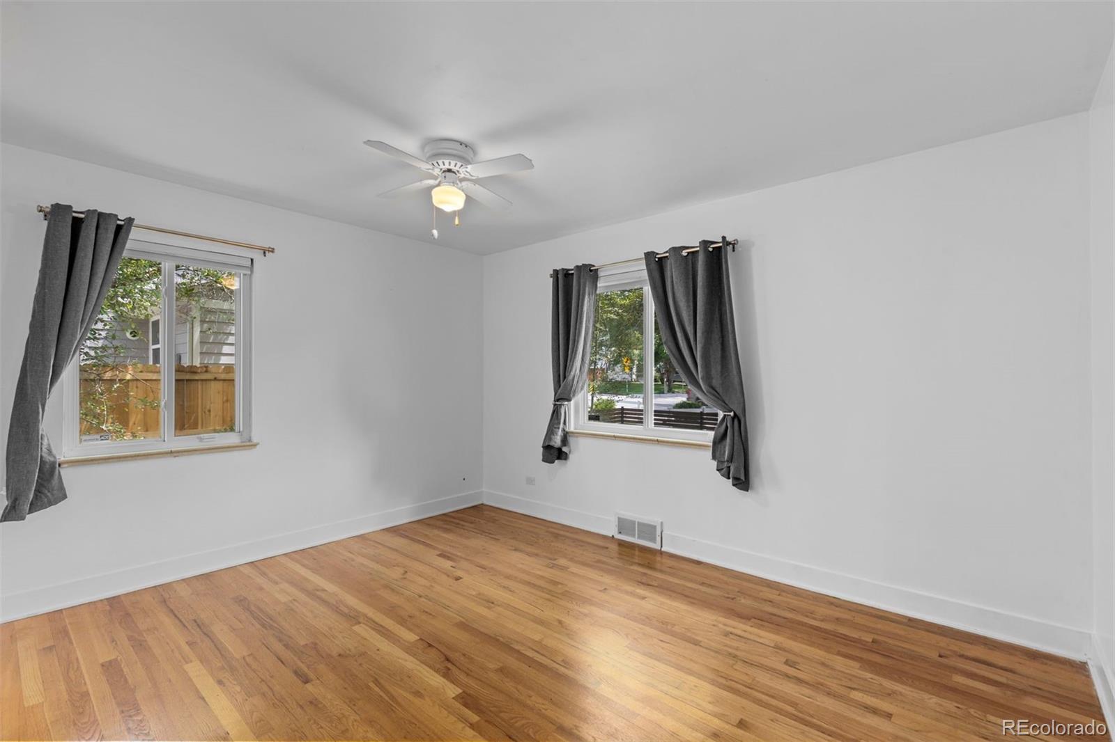 MLS Image #28 for 3209 e yale way,denver, Colorado