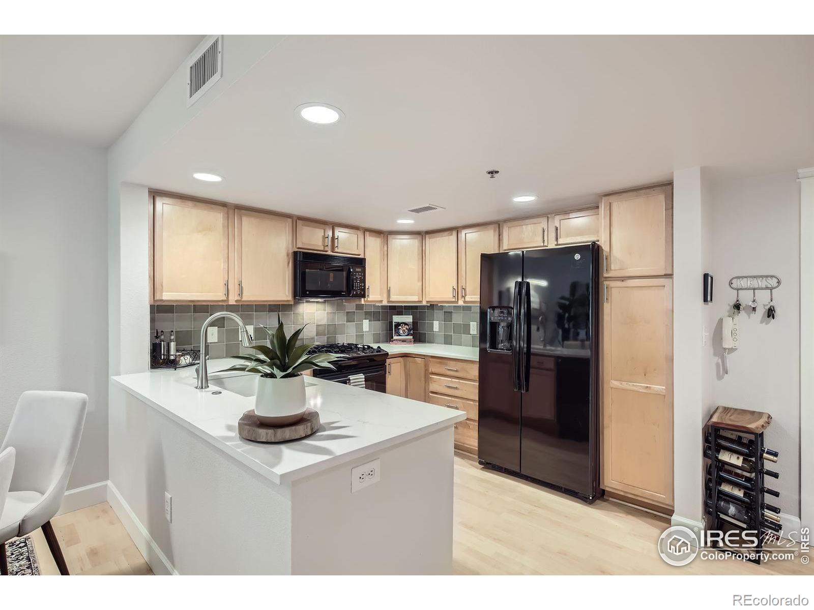 MLS Image #8 for 409  mason court,fort collins, Colorado