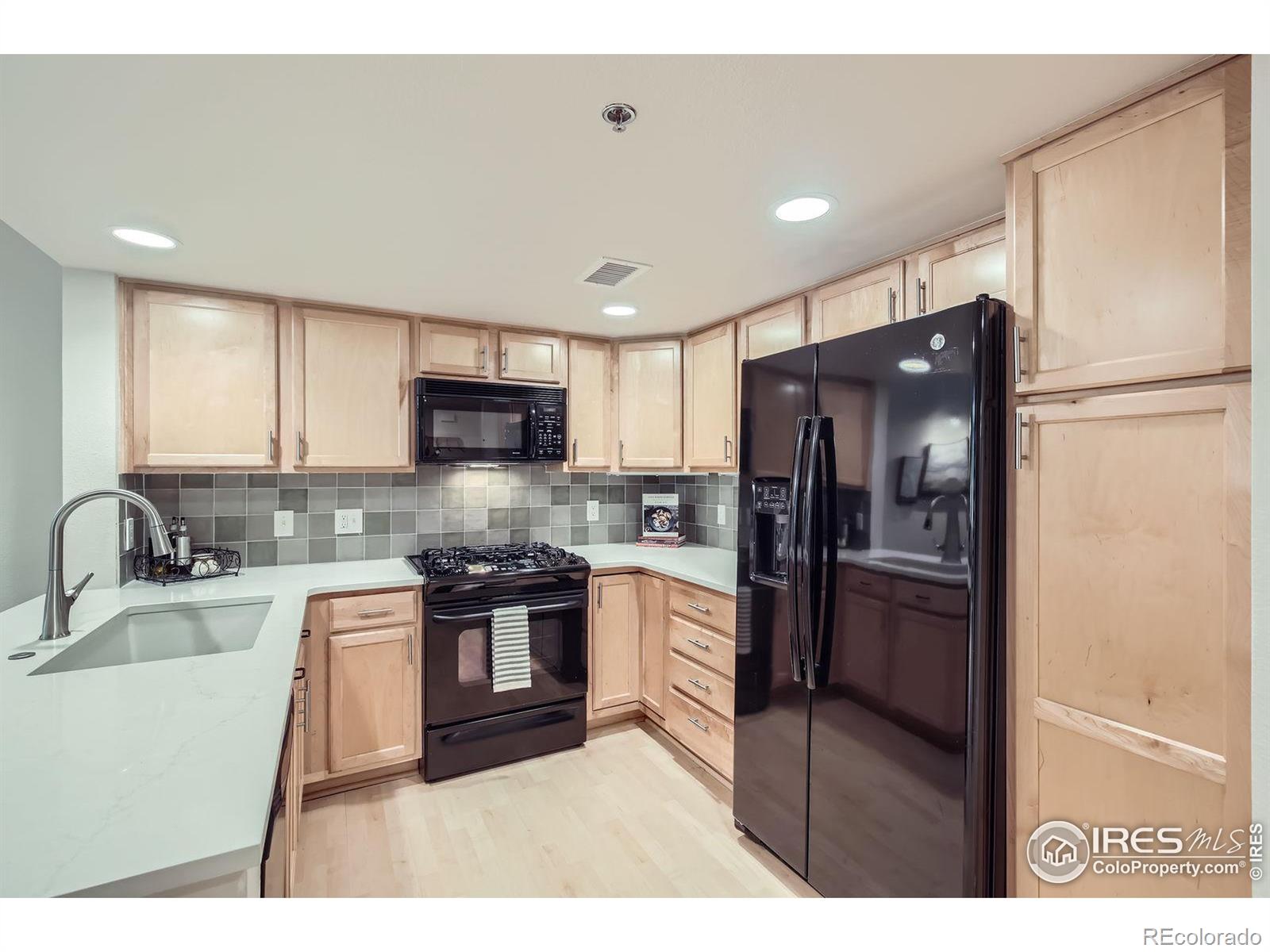MLS Image #9 for 409  mason court,fort collins, Colorado