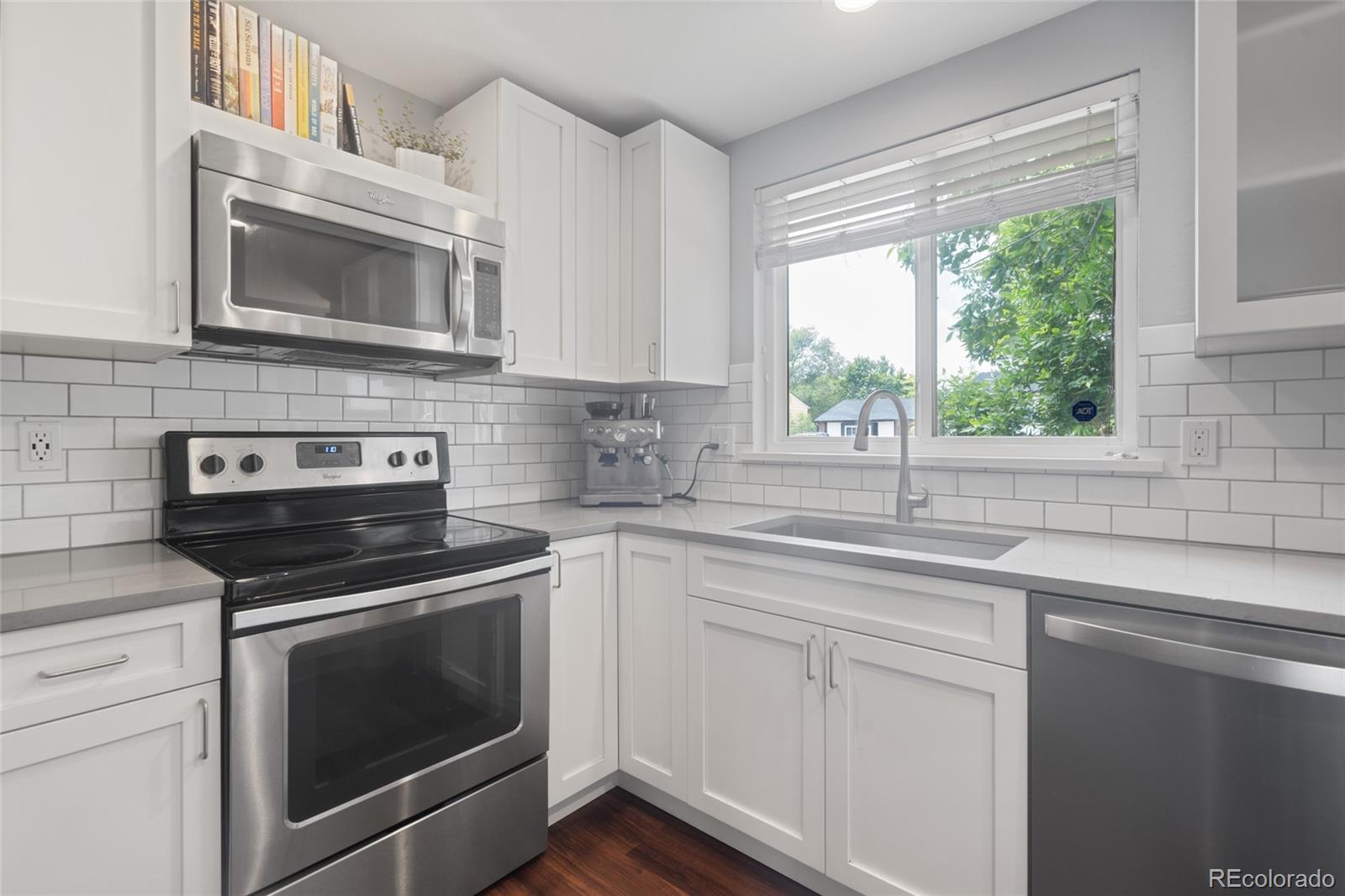 MLS Image #7 for 5170  deephaven court,denver, Colorado