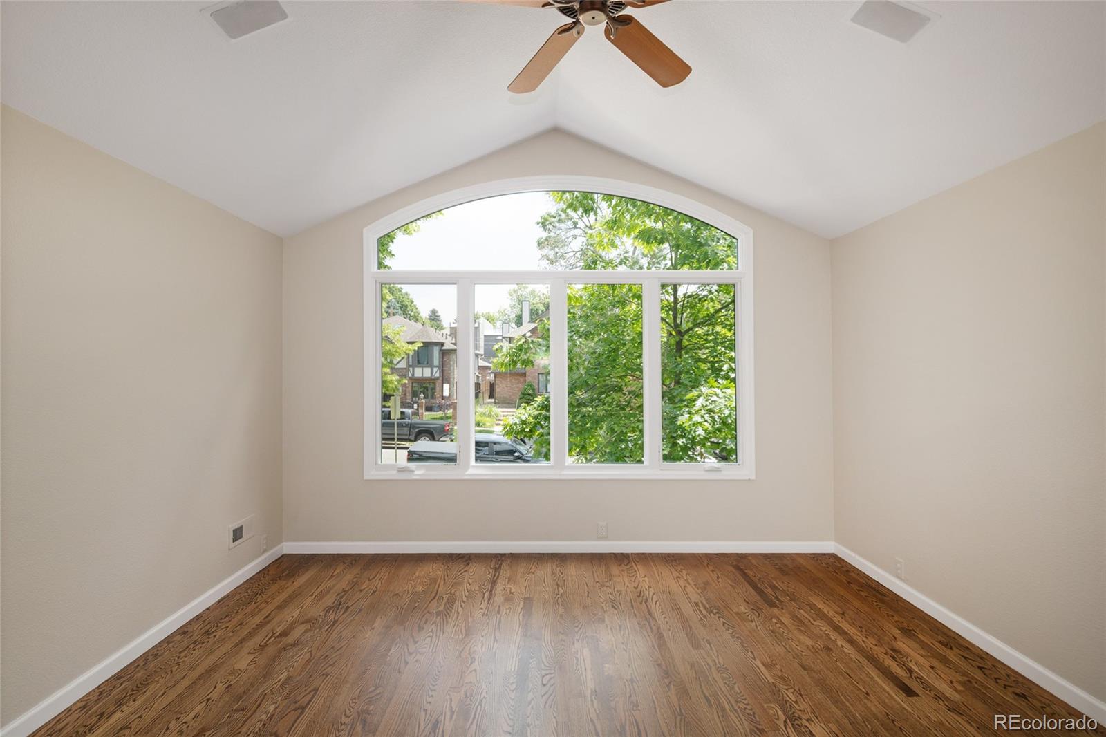 MLS Image #21 for 355  steele street,denver, Colorado