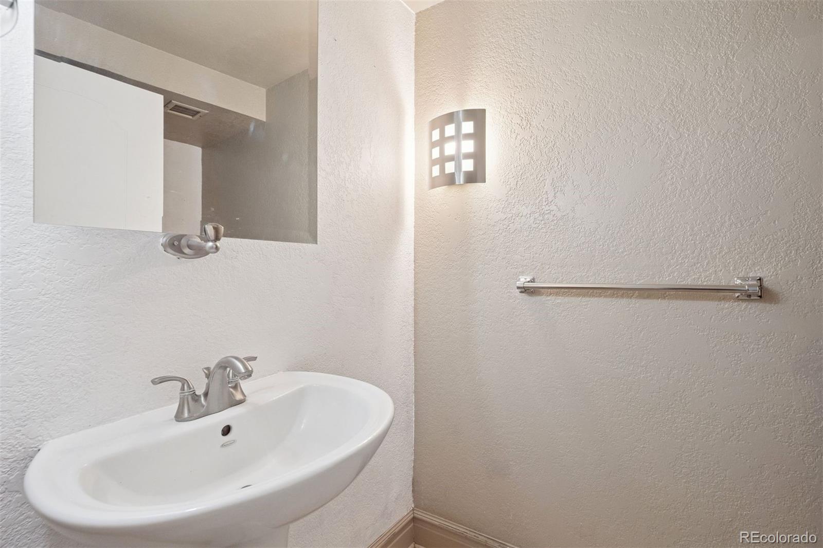 MLS Image #10 for 740 n pearl street 606,denver, Colorado