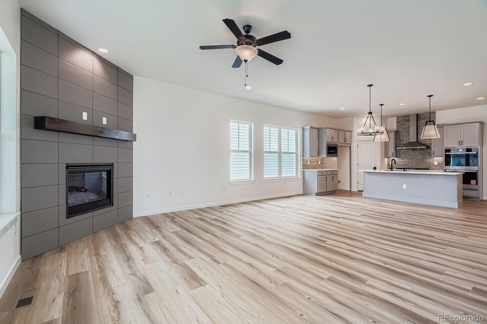 MLS Image #5 for 8925 s riviera way,aurora, Colorado