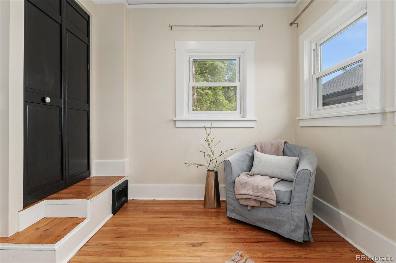 MLS Image #17 for 187 s pearl street,denver, Colorado