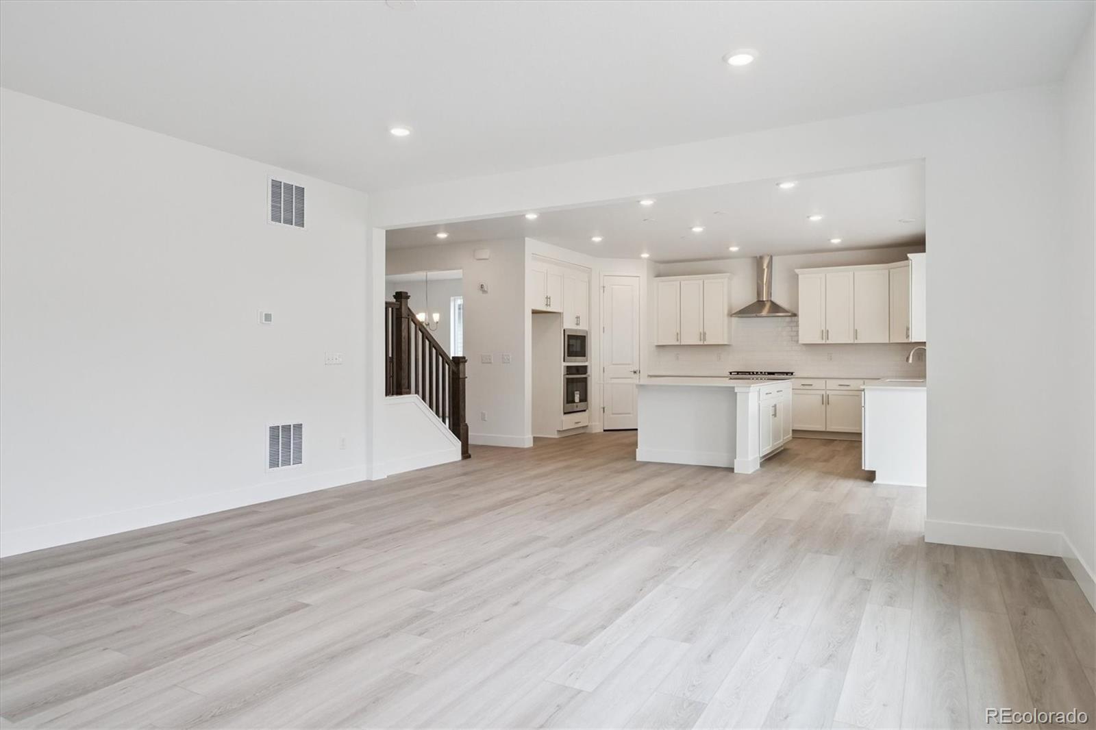 MLS Image #6 for 8338  snake river street,littleton, Colorado