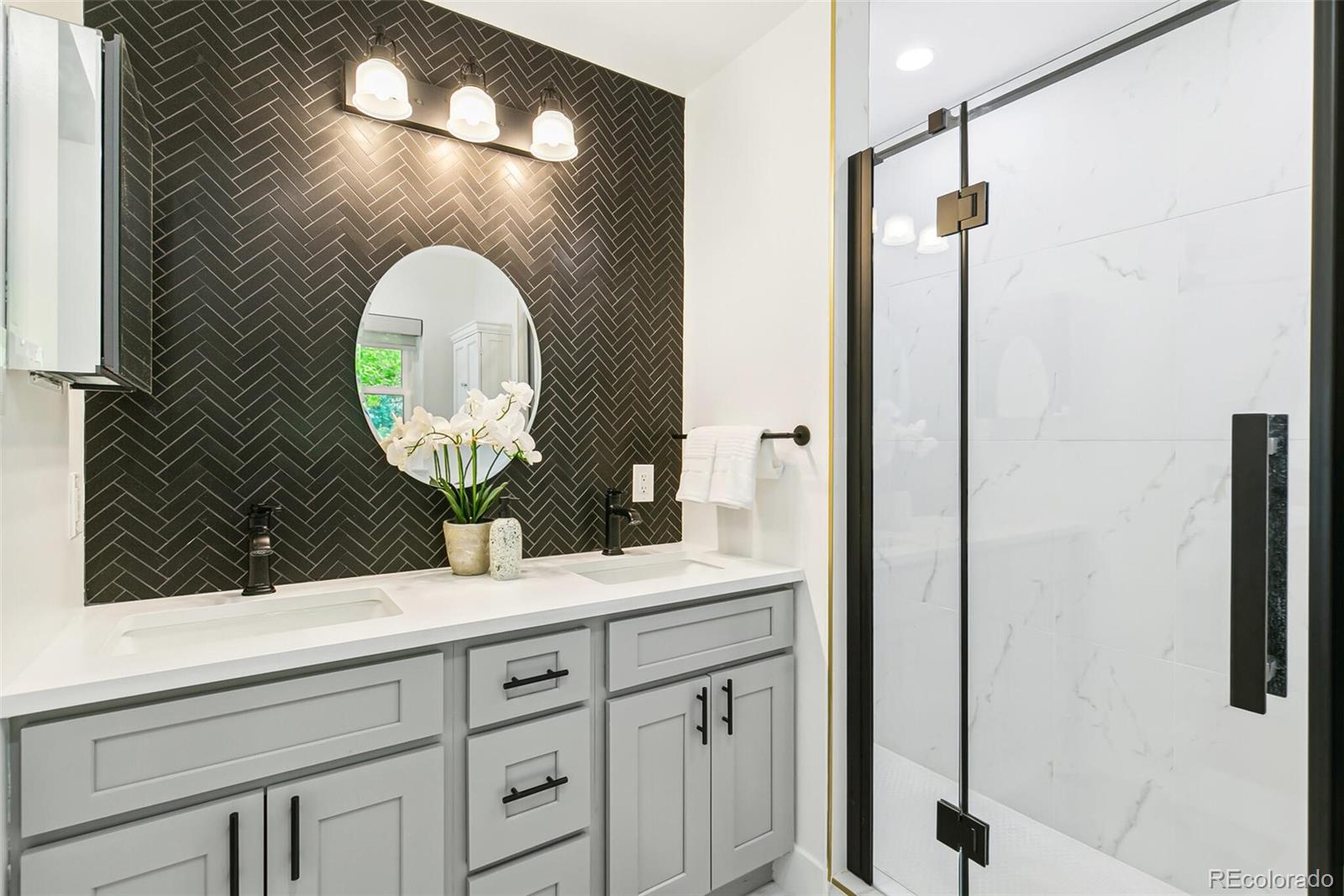 MLS Image #18 for 3519 s holly street,denver, Colorado