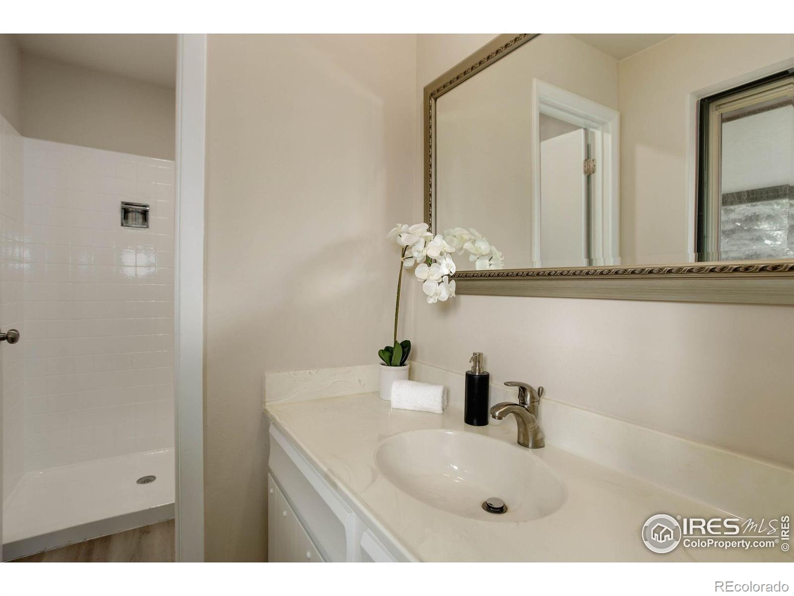MLS Image #20 for 633 s galena street,denver, Colorado
