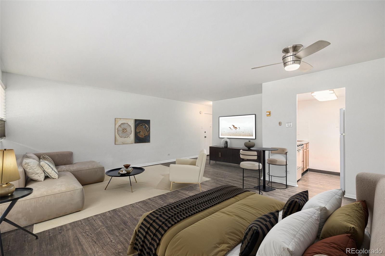 MLS Image #0 for 888 n logan street 2e,denver, Colorado