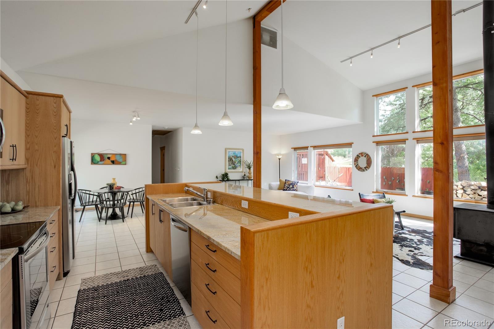 MLS Image #14 for 11220 s deer creek road,littleton, Colorado