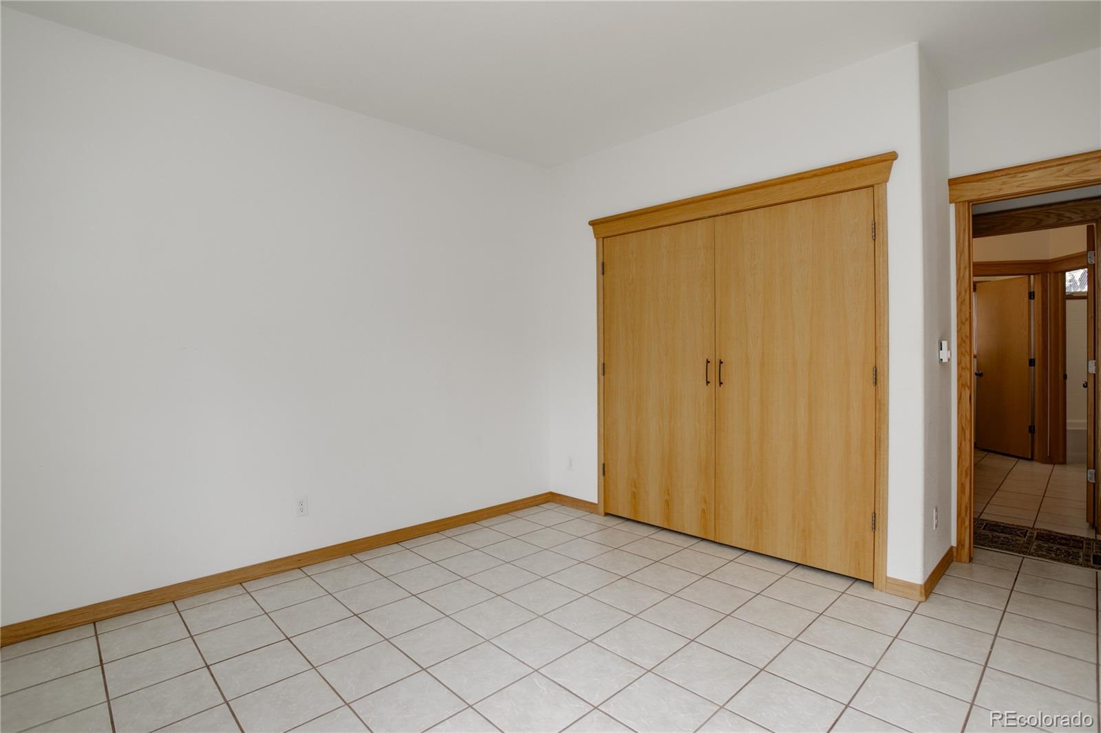 MLS Image #17 for 11220 s deer creek road,littleton, Colorado