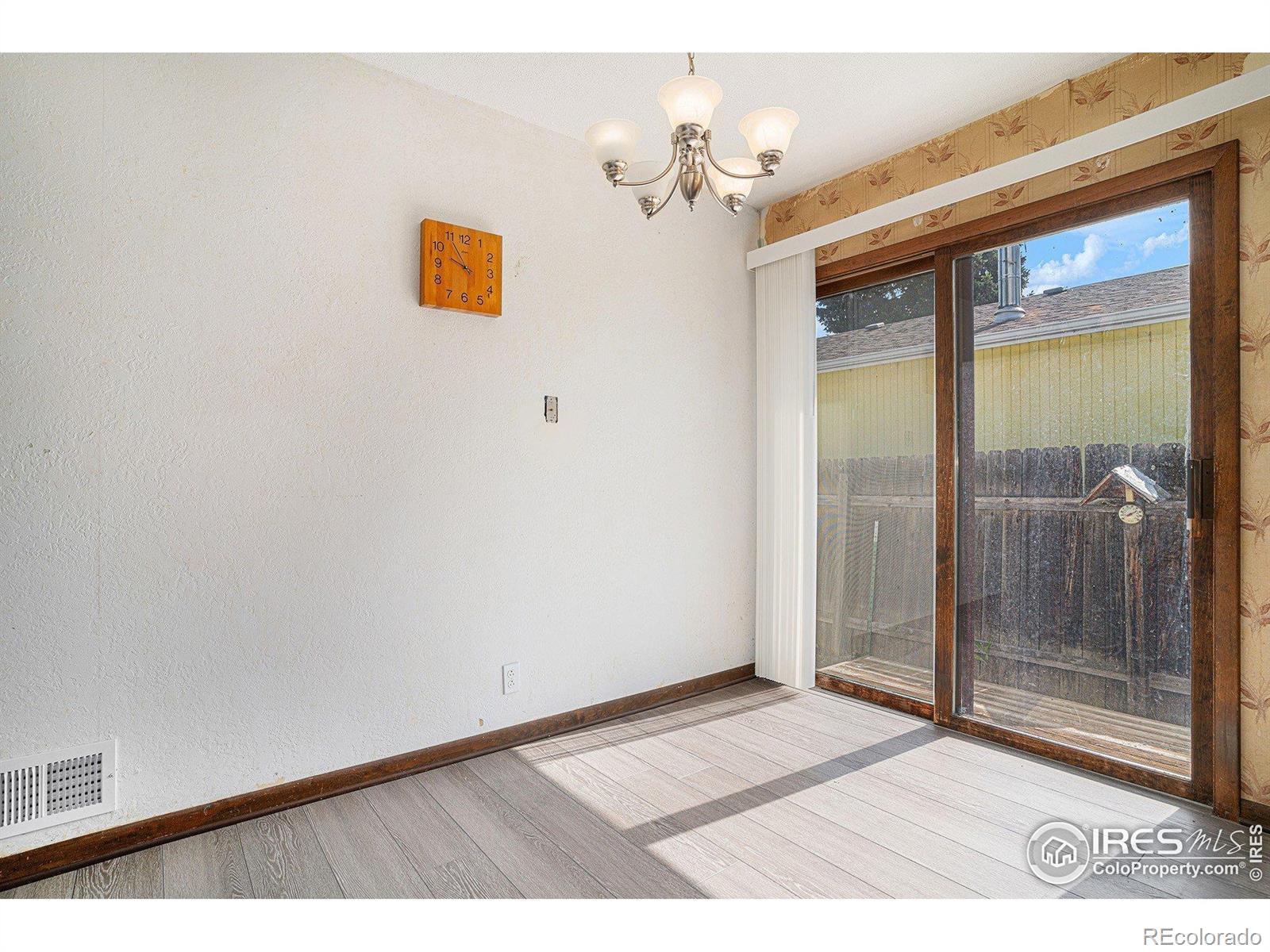 MLS Image #6 for 642 w 9th street,loveland, Colorado