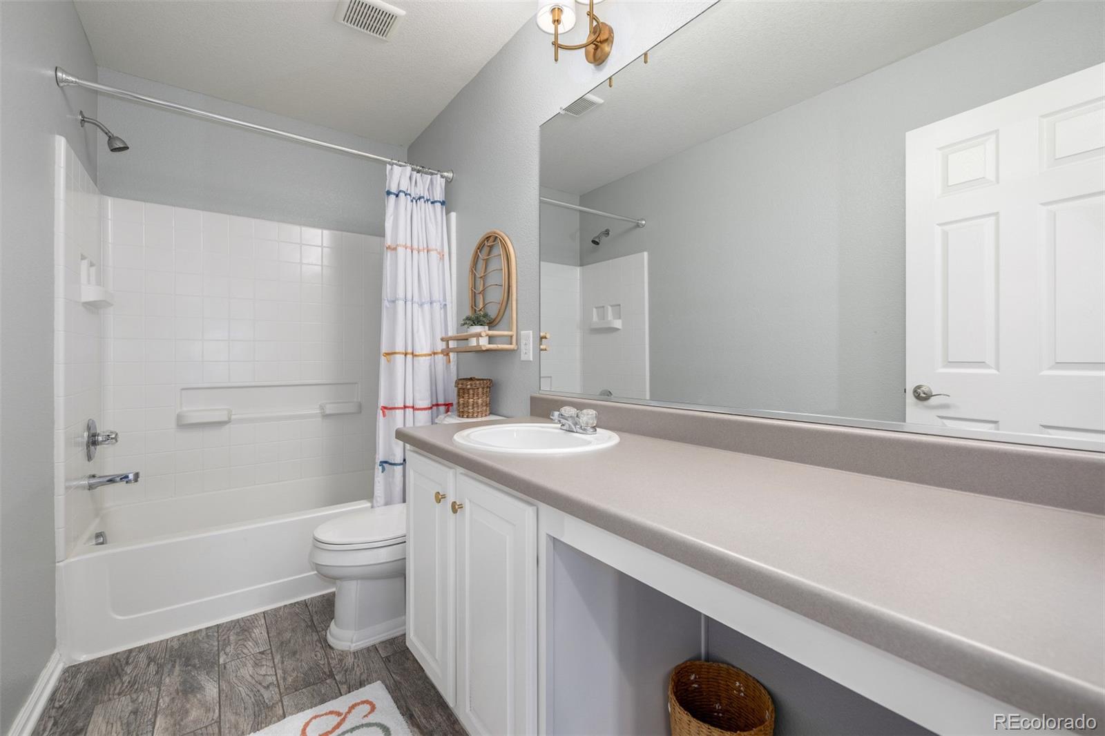 MLS Image #29 for 3433 n wabash street,denver, Colorado
