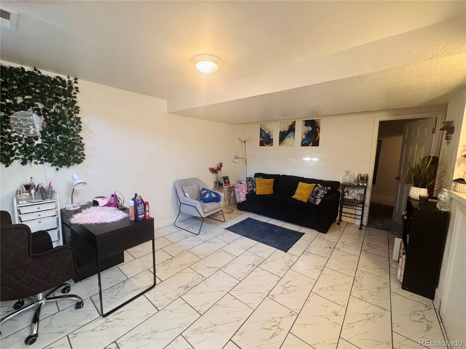 MLS Image #5 for 5411  chandler way,denver, Colorado