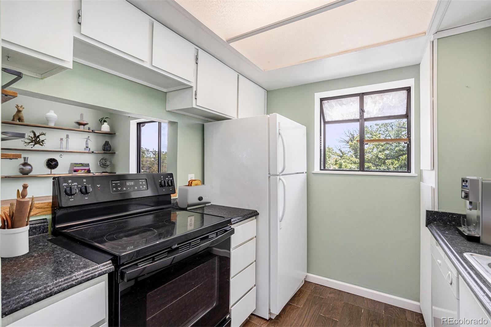 MLS Image #4 for 4681 s decatur street,englewood, Colorado