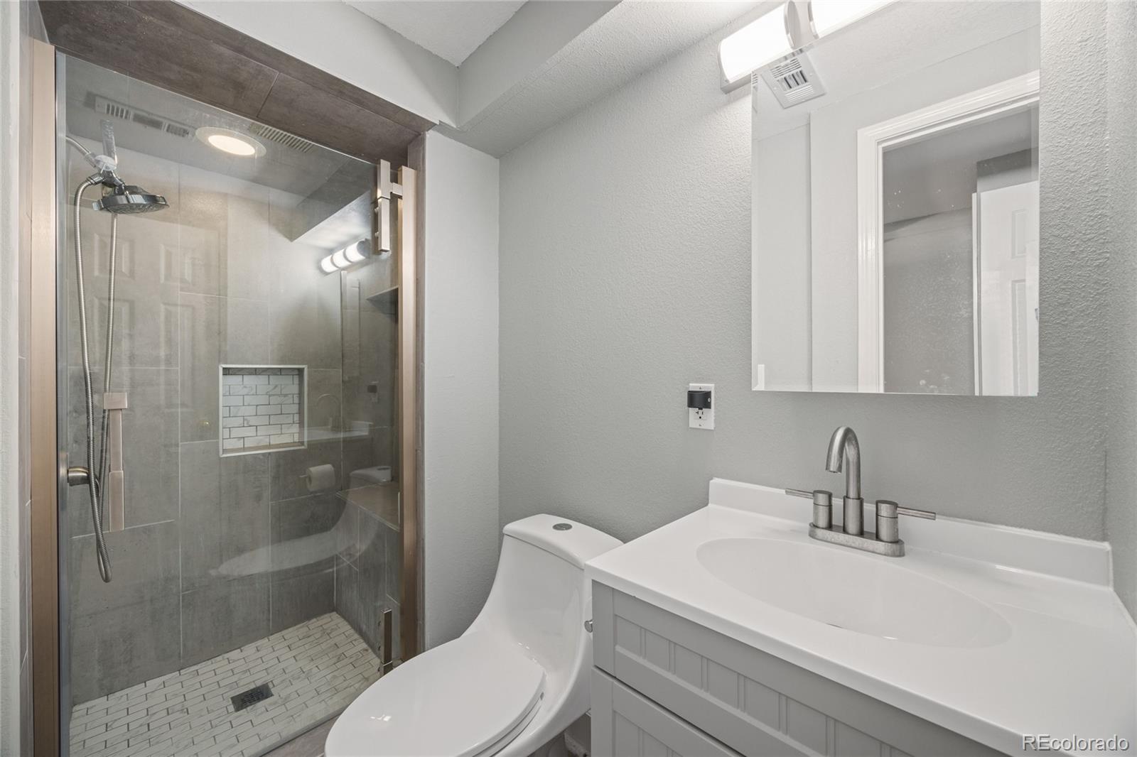 MLS Image #33 for 15157 e nassau avenue,aurora, Colorado